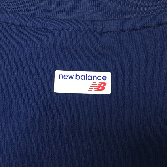 NWOT New Balance Athletics Crop Jersey Top - Picture 4 of 7